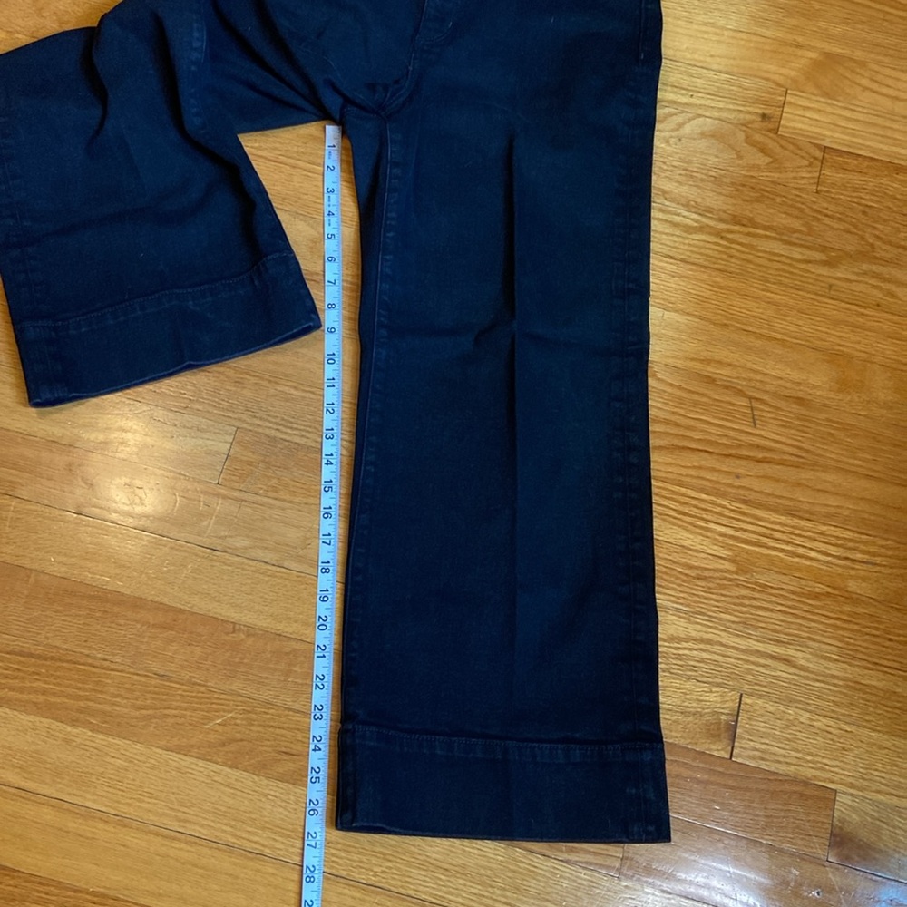 Ann Taylor Wide Crop Black Jeans. Size 12 - Picture 11 of 15